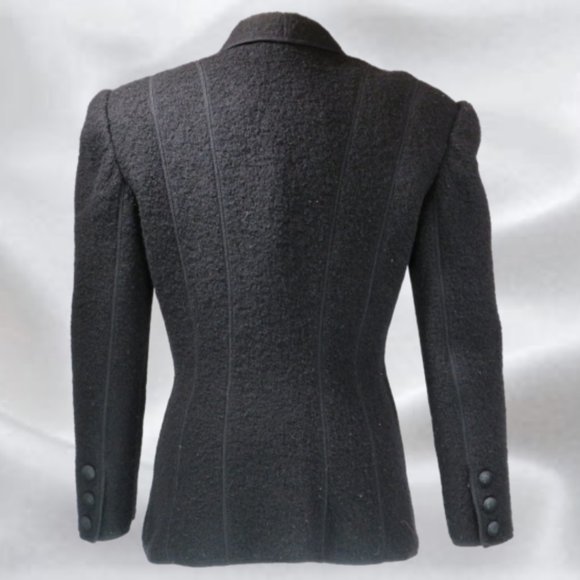 WAYNE ROGERS Black Fitted two Button Blazer in Size Medium - Picture 2 of 5
